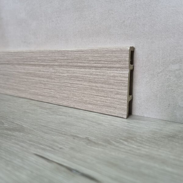 Q6 Forest Ice – Zócalos PVC/EPS Encastrable - Image 2