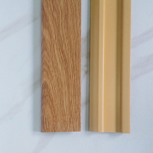 Roble Cobre / Zócalos PVC para Pegar - Image 4