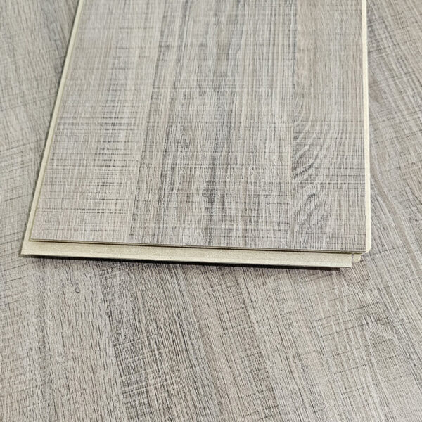FM1064 | Piso Laminado 8mm AC4 - Image 2