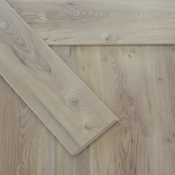 FM60755 | Piso Laminado 8mm AC4