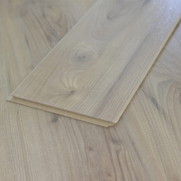 FM60755 | Piso Laminado 8mm AC4 - Image 2