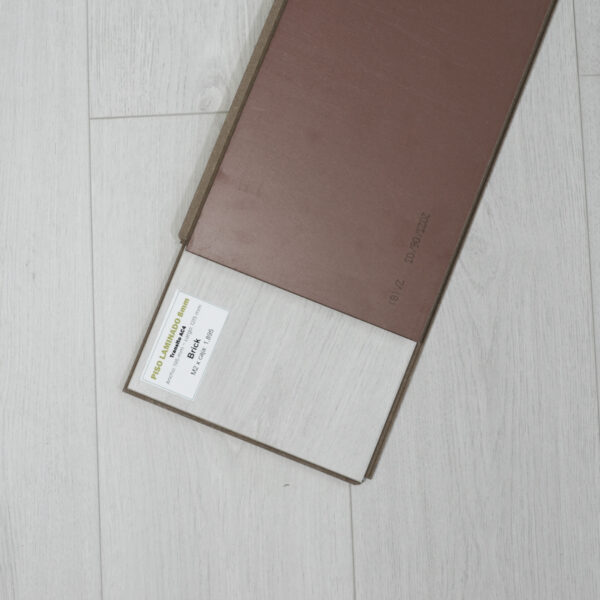 Brick | Piso Laminado Waterproof 8mm AC4 - Image 4