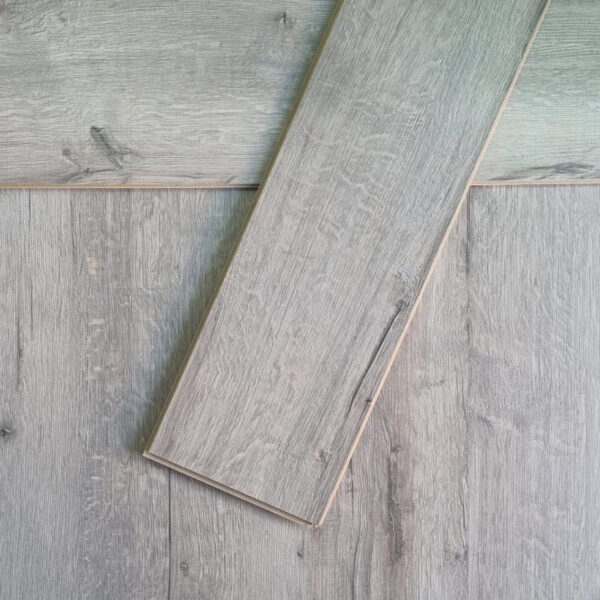 1611 | Piso Laminado Waterproof 8mm AC5
