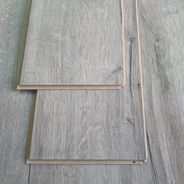 1611 | Piso Laminado Waterproof 8mm AC5 - Image 3