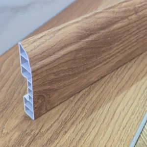 CK5003 – Zócalo PVC Pegar/Encastrar