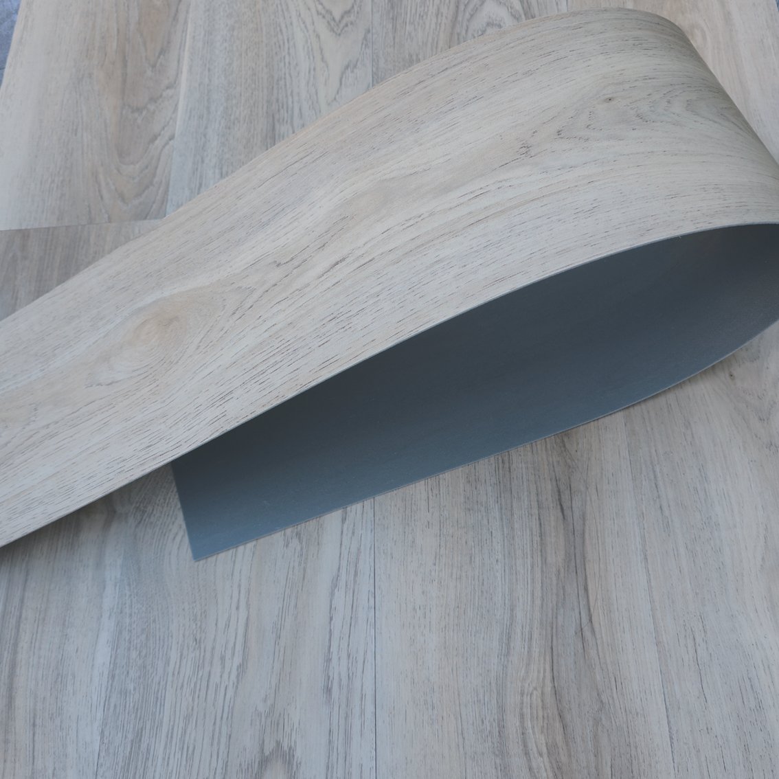 2001 | Piso Vinílico LVT para Pegar 2mm - Imagen 4