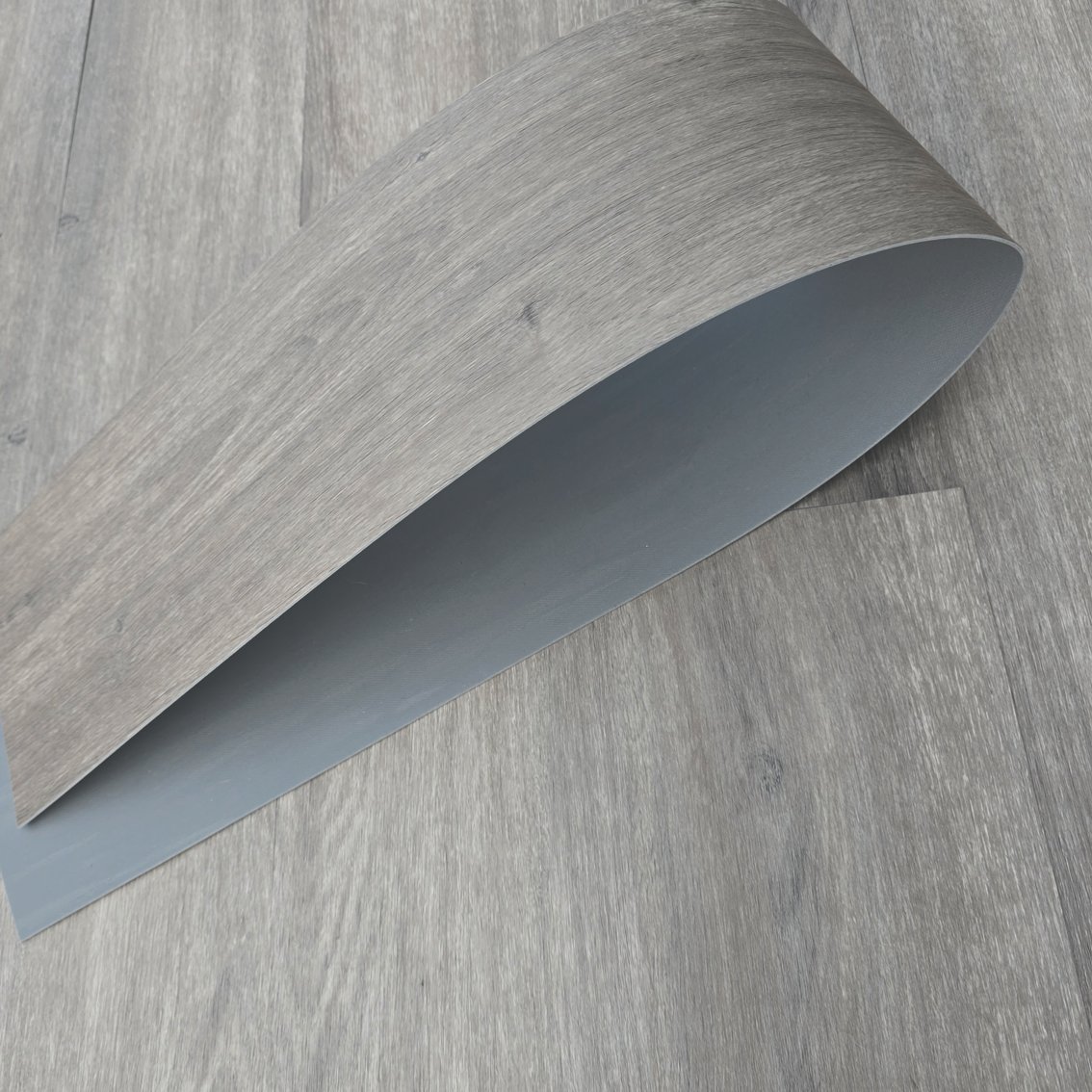 2006 | Piso Vinílico LVT para Pegar 2mm - Imagen 5