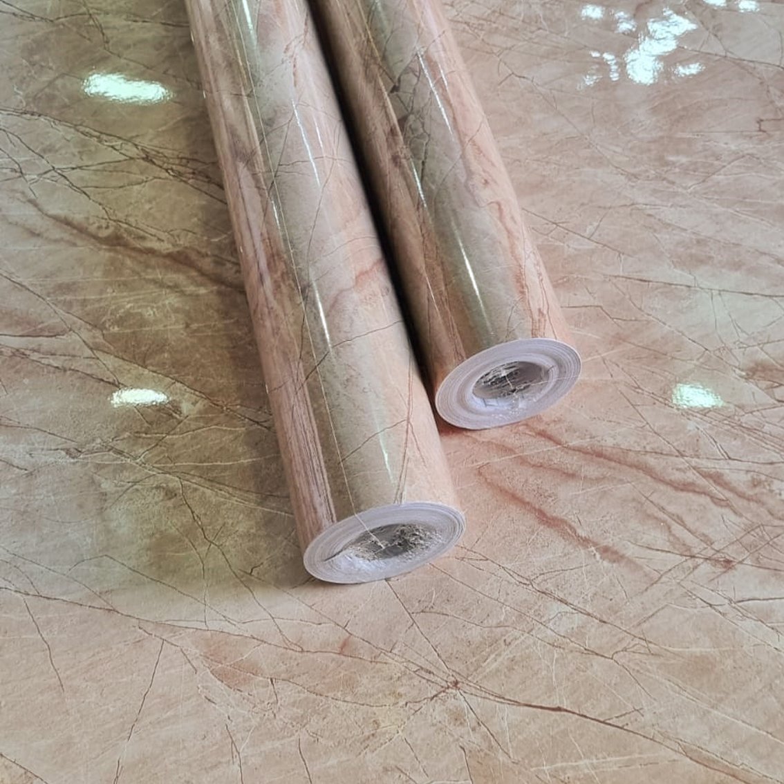 KM-04 | Papel PVC Autoadhesivo x Rollo - Imagen 2